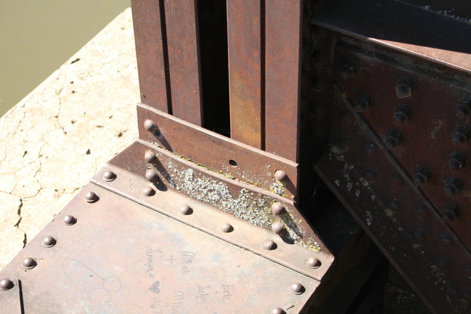 Empty holes at bottom chord and vertical member